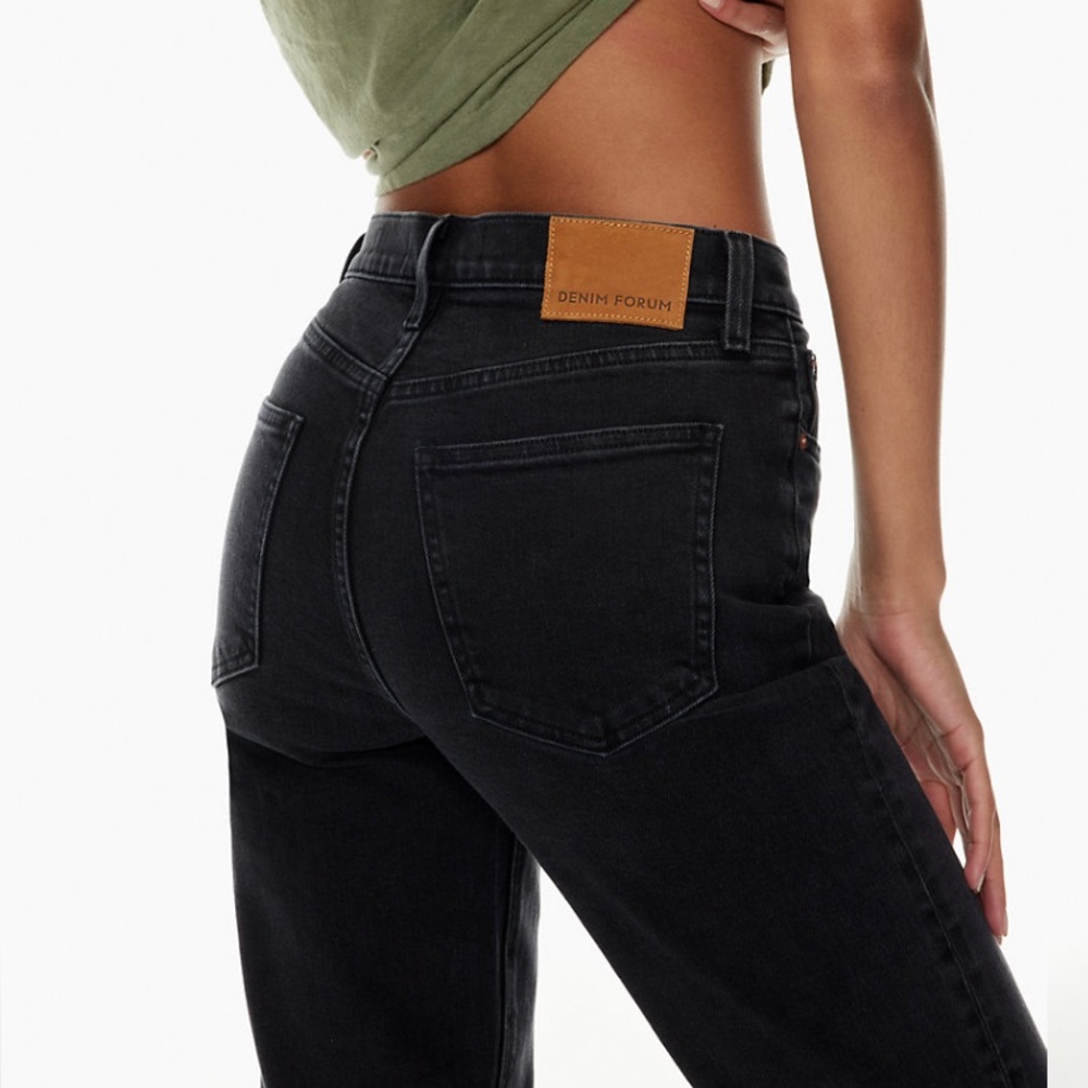 Denim Forum
The Arlo High Rise Straight 28L